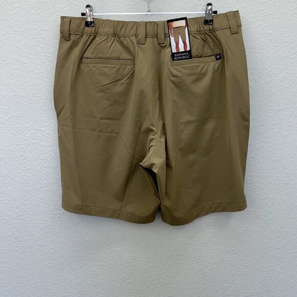 Banana Republic Khaki Performance Stretch Shorts w Pockets Mens size 38 NEW - Picture 5 of 5